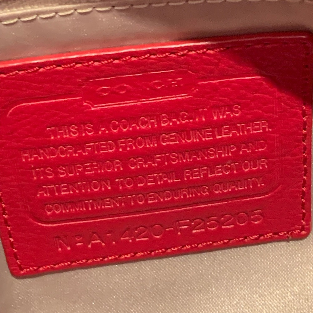 ❤️COACH❤️LEATHER CARRYALL. GORGEOUS!!! - Picture 12 of 15
